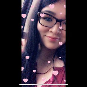 Meet your Posher, Lily